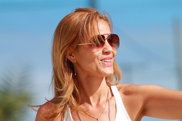 feminine-beauty-437425_640